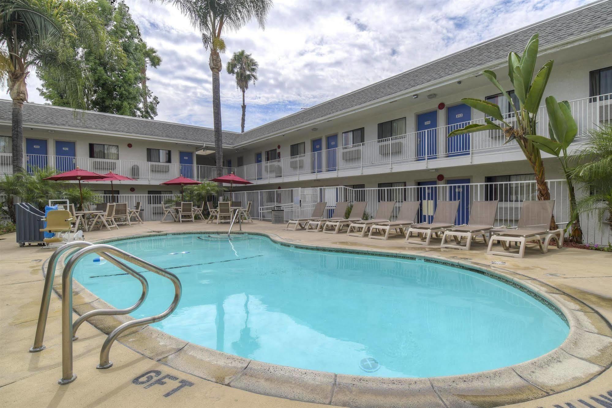 Motel 6-Baldwin Park, Ca - Los Angeles Εξωτερικό φωτογραφία